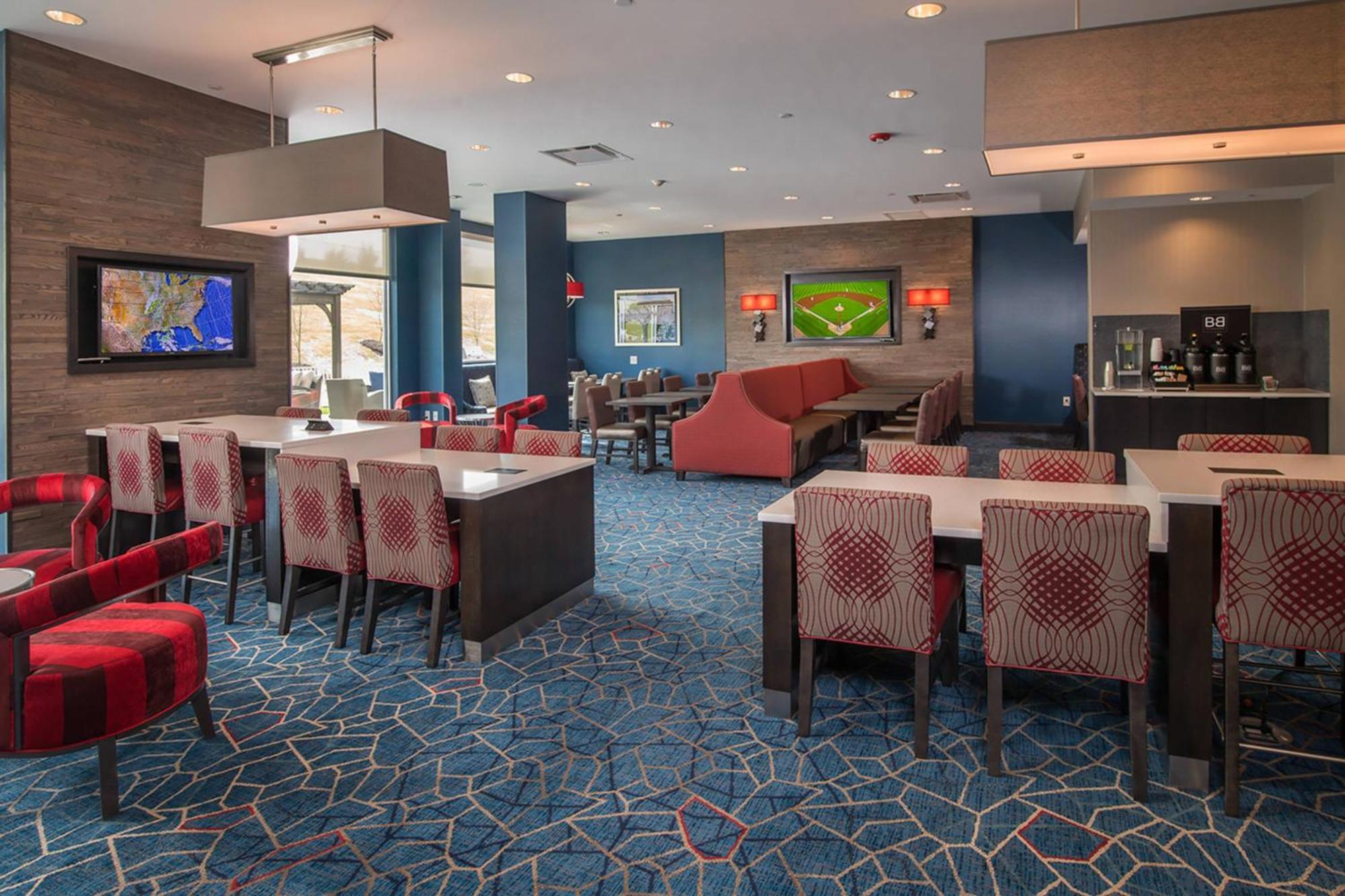 Towneplace Suites By Marriott Алтуна Экстерьер фото