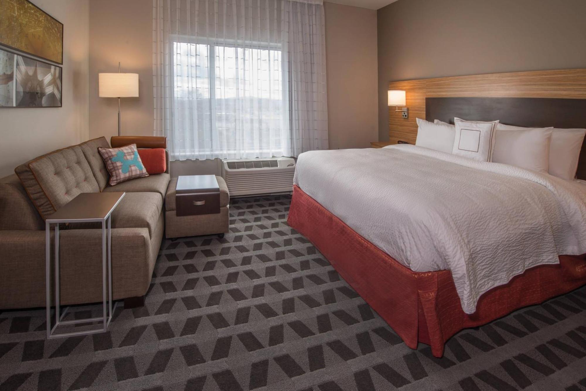 Towneplace Suites By Marriott Алтуна Экстерьер фото