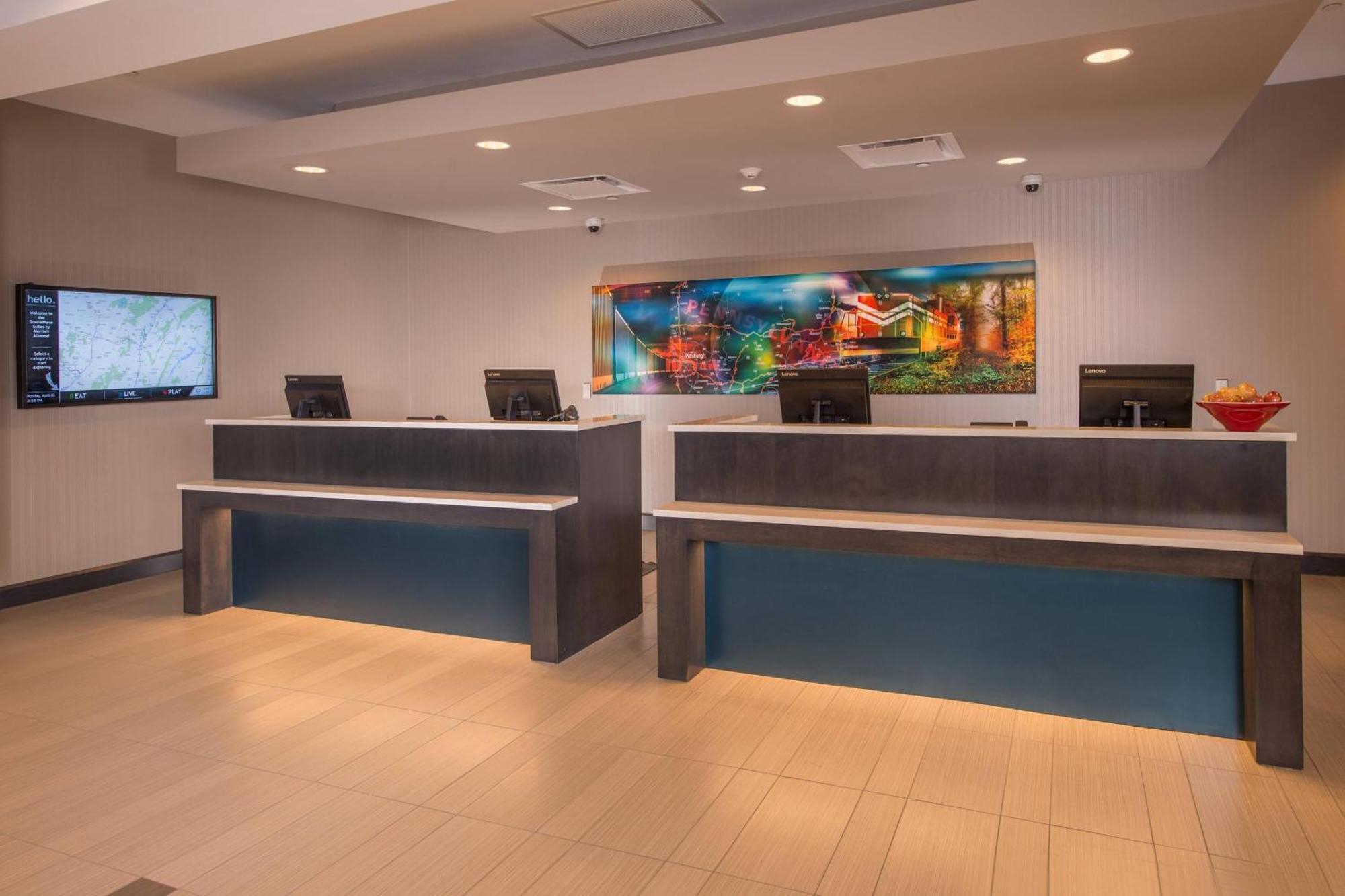 Towneplace Suites By Marriott Алтуна Экстерьер фото